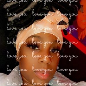 Meet your Posher, Lana